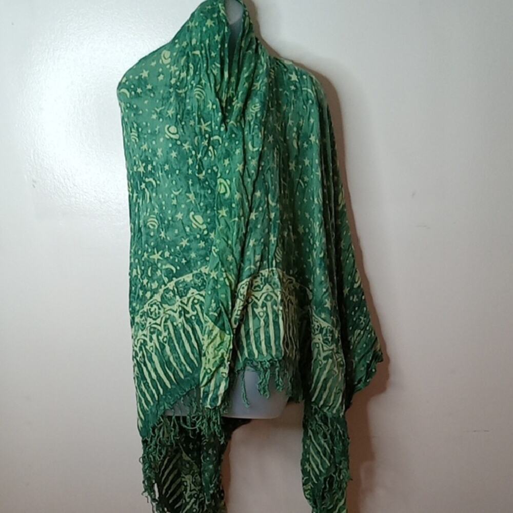 Green Celeste Patterned Scarf